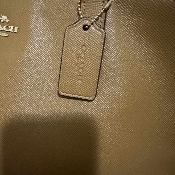 Coach tote in MINT condition - Picture 3 of 9